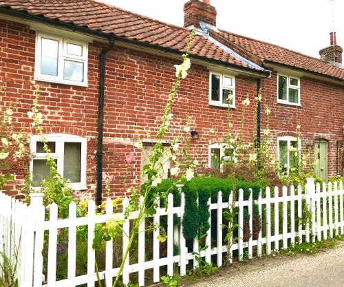 Love Heart Cottage