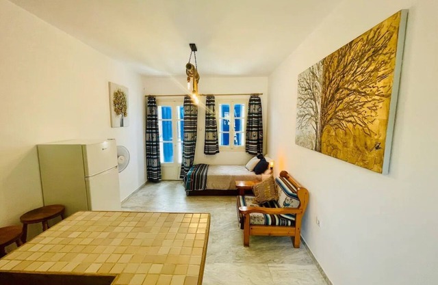 Love Limni No:3 in Peaceful Poseidonia