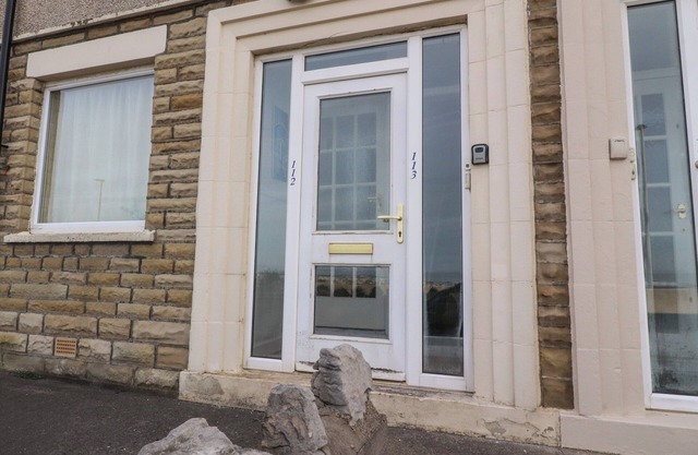 LOVE NEST, pet friendly, country holiday cottage in Heysham