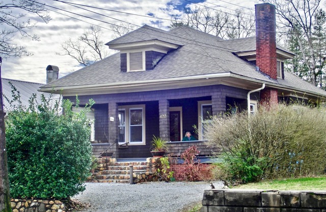 Aimé et soigné! Bungalow moderne récemment rénové!