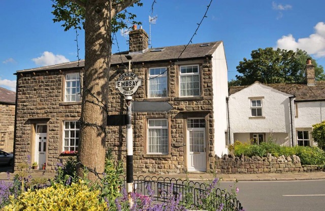 Lovejoy Cottage - luxe cottage on the Yorkshire Dales