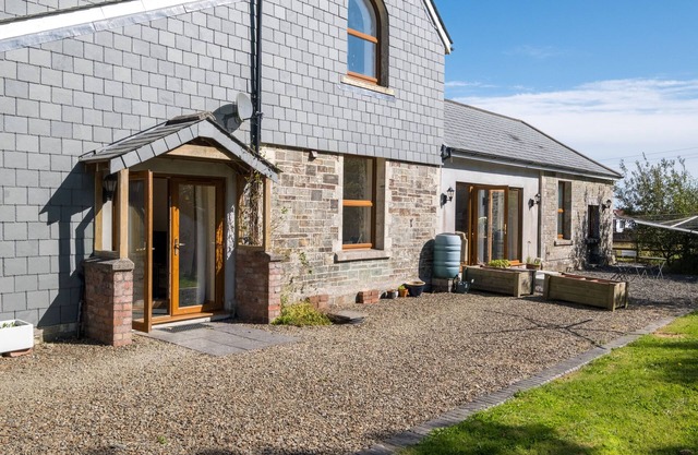 Lovely 1 bed house, near Camelford