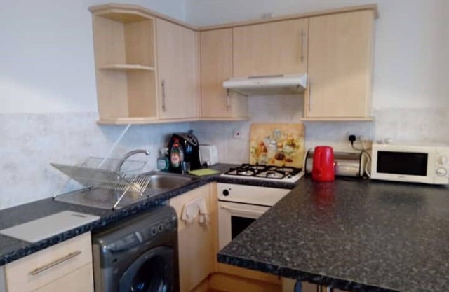 Lovely 1-bedroom flat within minutes from the beach!