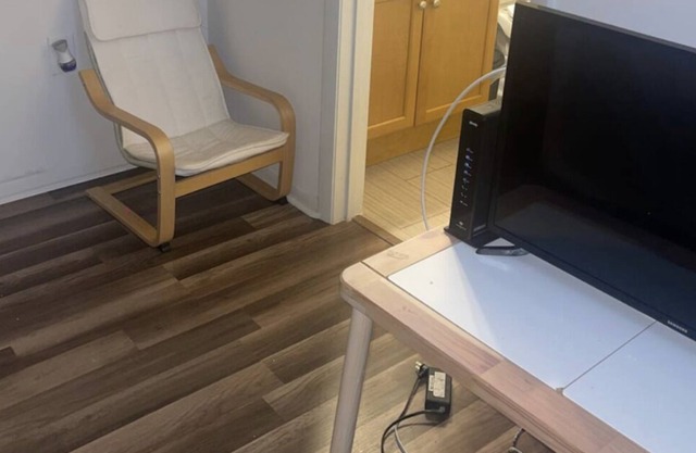 Lovely-1 bedroom apartment -w/belle island trail 5 mins away