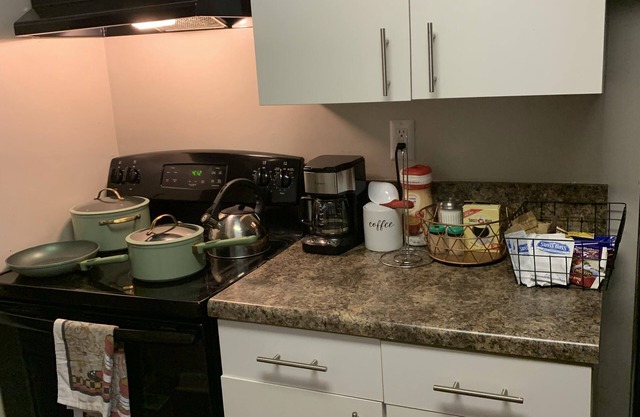 Lovely 1-bedroom ENTIRE space Near Ft Lauderdale