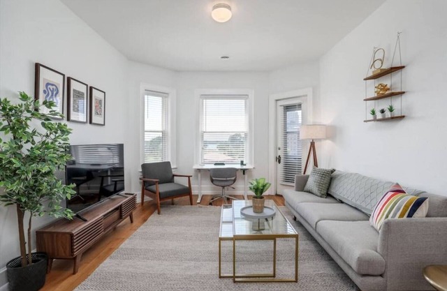 Lovely 2/1 Apt near the Villages | Free Parking