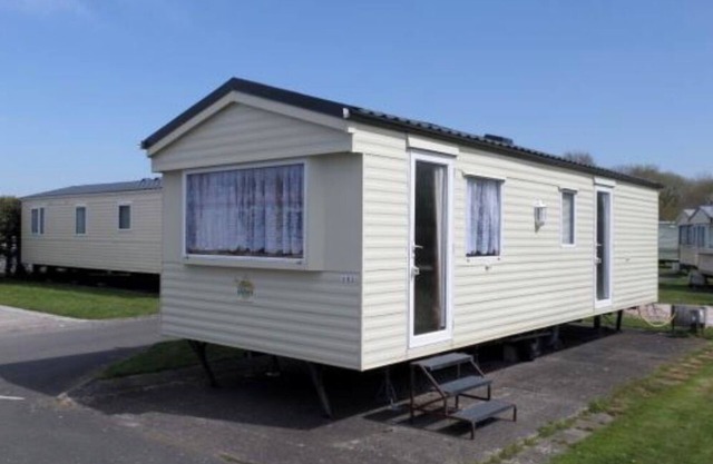 Lovely 2 bedroom static caravan Brean, Somerset
