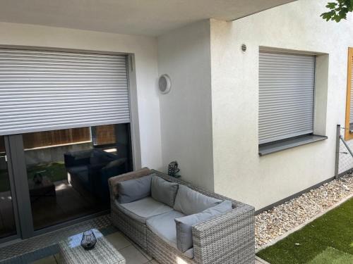 Lovely 2-bedroom apartment close to airport