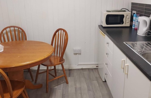 Lovely 3-bed Apartment in Parkgate Rotherham