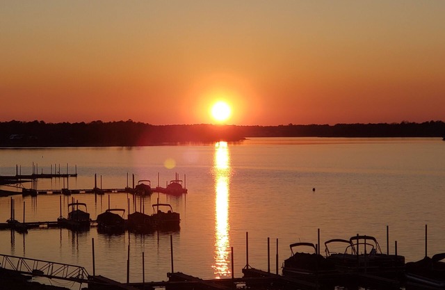 Lovely 3 Bedroom Condo on Lake Martin 2 Pools & Boat Dock