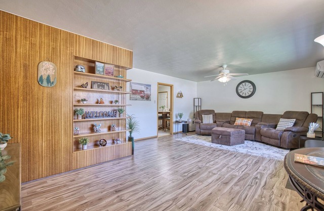 Lovely 3 Bedroom Ranch Style Home in the Heart of Longmont
