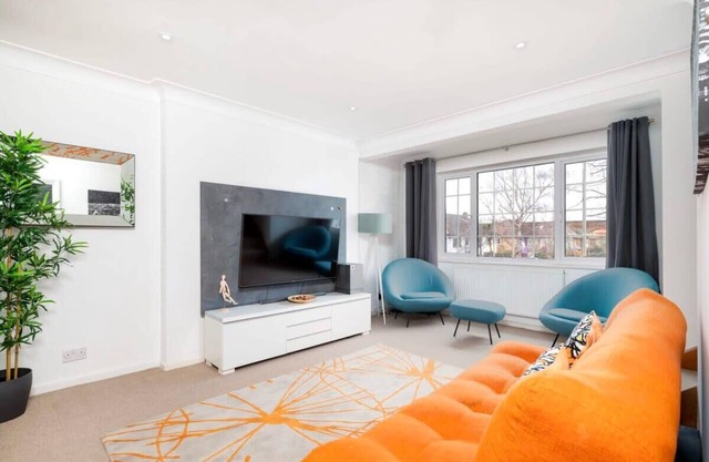 Lovely 3BR Family Residence