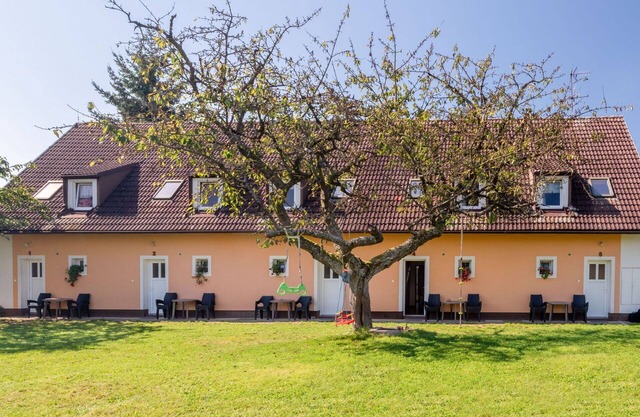 Joli appartement pour 5 personnes avec WIFI, patio, animaux admis, vue panoramique et parking
