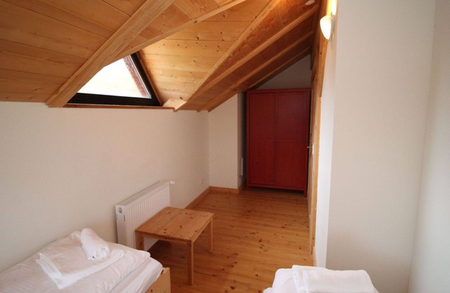 Joli appartement pour 9 personnes avec WIFI et TV