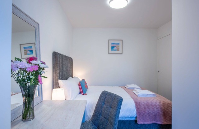 Agréable appartement pour 4 personnes avec WIFI, TV et parking