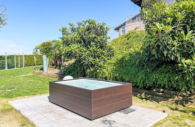Joli appartement avec climatisation, piscine, WIFI, TV, terrasse, animaux admis, vue panoramique