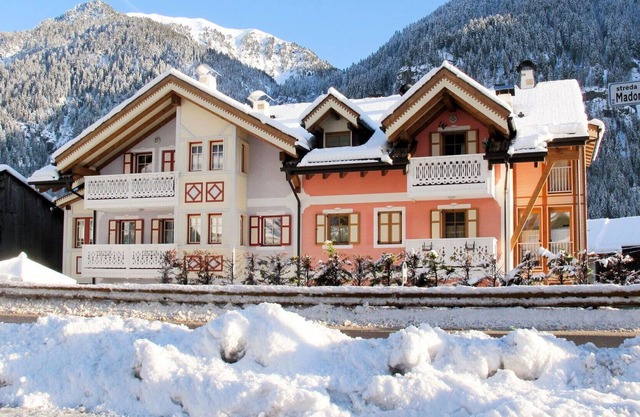 Bel appartement pour 5 personnes avec WIFI, TV et parking