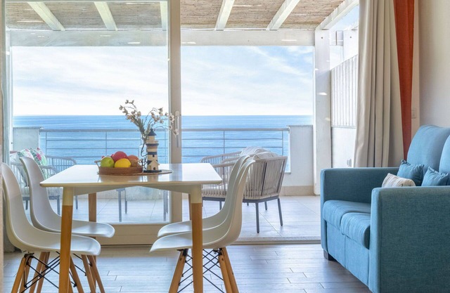 Bel appartement pour 4 personnes avec climatisation, TV, patio et parking