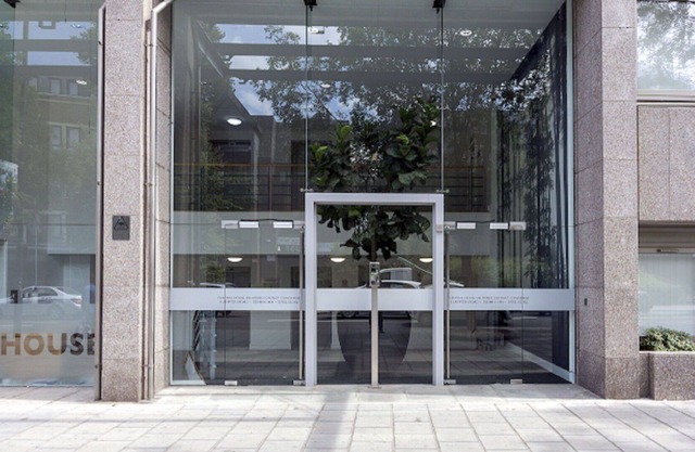 Confortable appartement pour 2 personnes avec WIFI, TV et parking