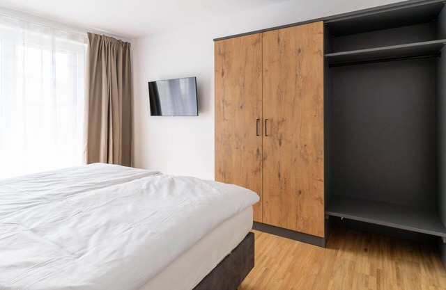 Agréable appartement pour 4 personnes avec WIFI, TV, patio et parking
