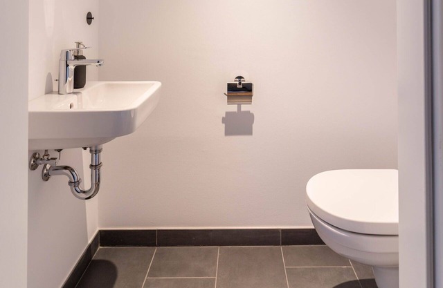 Joli appartement pour 4 personnes avec WIFI, TV, patio et parking