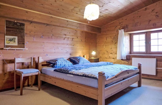 Joli appartement pour 4 personnes avec WIFI, TV, terrasse, animaux admis et vue panoramique