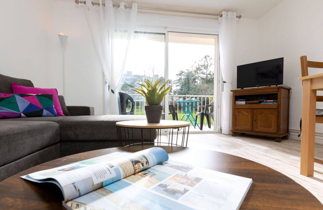 Agréable appartement pour 4 personnes avec WIFI, TV, balcon et animaux admis