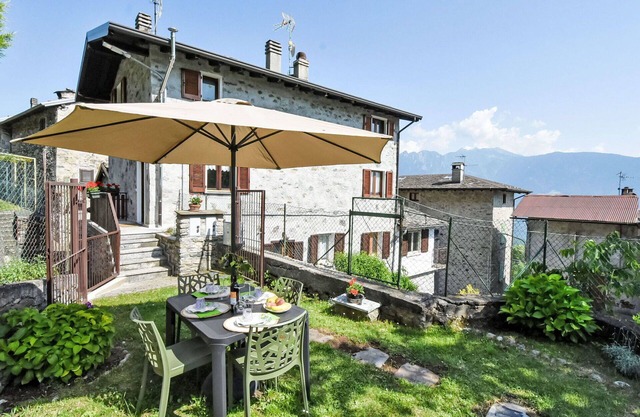 Agréable appartement pour 4 personnes avec WIFI, TV, balcon et animaux admis