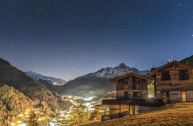 Bel appartement pour 6 personnes avec WIFI, TV, terrasse et animaux admis