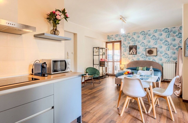 Lovely apartment for 2 people with WIFI, TV, terrace and parking