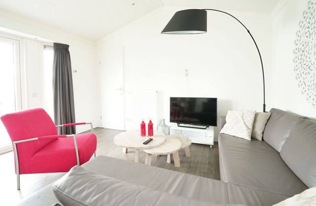 Agréable appartement dans une maison de vacances pour 6 personnes avec WIFI, piscine, TV et parking