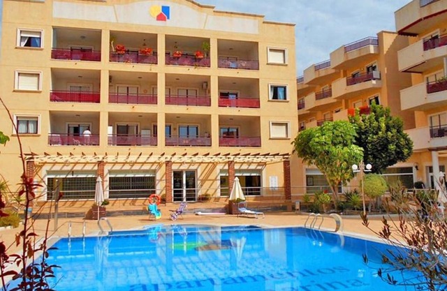 Lovely apartment In Cabo roig near beach
