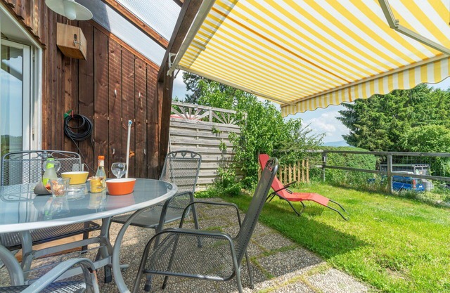 Agréable appartement dans une maison de vacances avec WIFI, TV, terrasse et animaux admis
