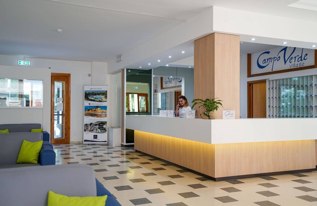Appartement avec WIFI, piscine, climatisation, TV, balcon, animaux admis, parking, près de Lecce