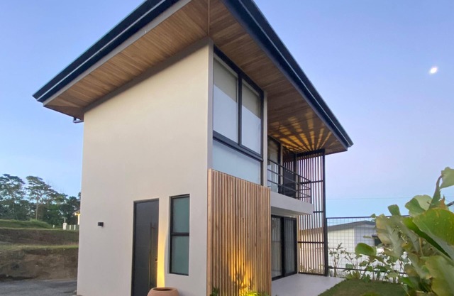 Lovely apartment with View, Private Cinema y Ideal Location in La Fortuna