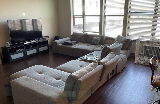 Lovely Apt Mins away from Atlantic Station