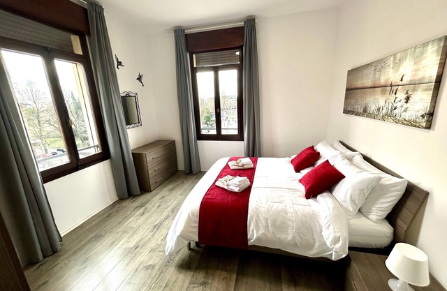 Lovely Bridge View Apartment Close to Padua City Center