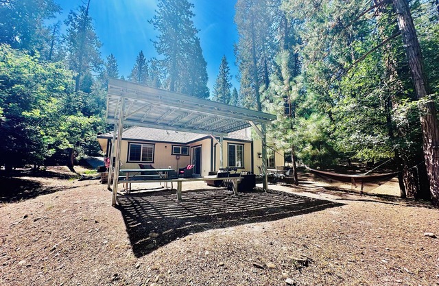 Lovely cabin/Lake Access/ArnoldCa
