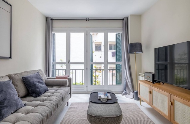 Lovely Chamberi 2BR w/ Doorman, nr Ciudad Universitaria, by Blueground