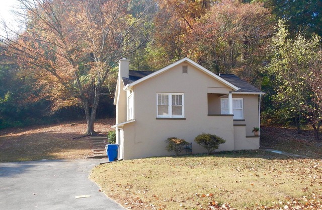 Belle maison 2br Chattanooga - 1,5 miles au centre-ville / rive nord, 1 bloc au parc