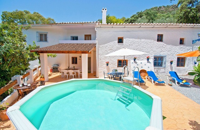 MAISON DE CAMPAGNE INCROYABLE (6 PERS.)