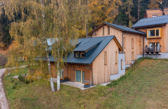 Joli appartement pour 4 personnes avec WIFI, TV, terrasse, animaux admis, vue panoramique et parking