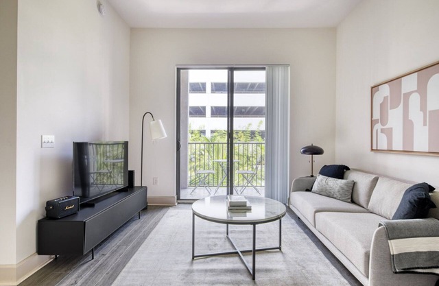 Lovely Doral 1 BR w/ Gym & Pool, by Blueground