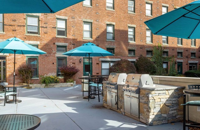 Lovely Dorchester Lower Mills Studio w/ Gym & W/D, by Blueground
