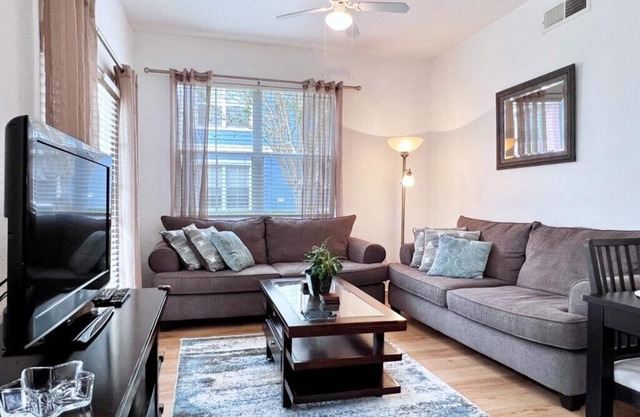 Lovely Family Town home in Great Location