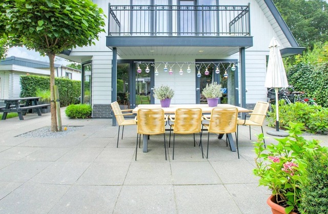 Belle maison de vacances à Kaatsheuvel avec bain moussant