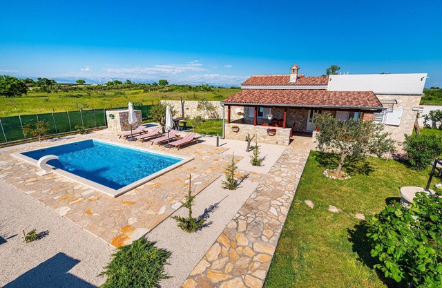Belle maison à Donji Zemunik