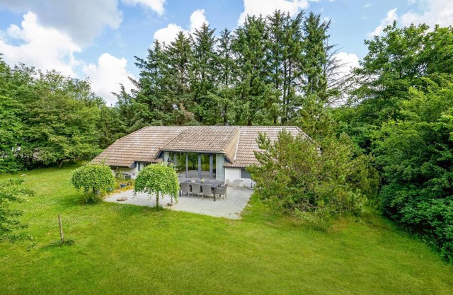 Lovely Home In Oksbl With Wifi