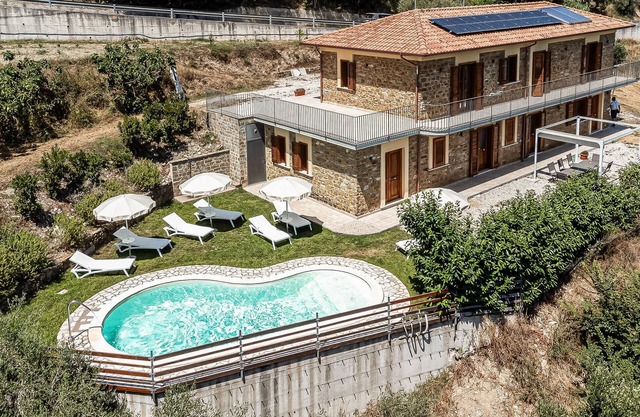 Belle maison à Rutino avec cuisine