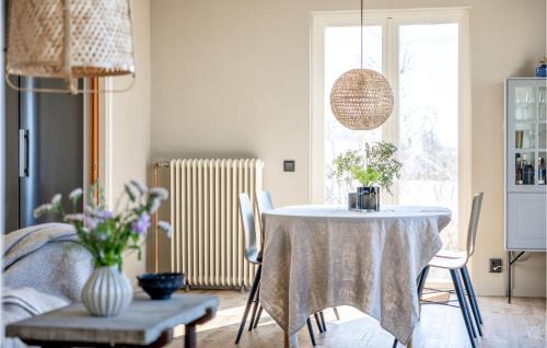 Lovely Home In Simrishamn With Kitchen
